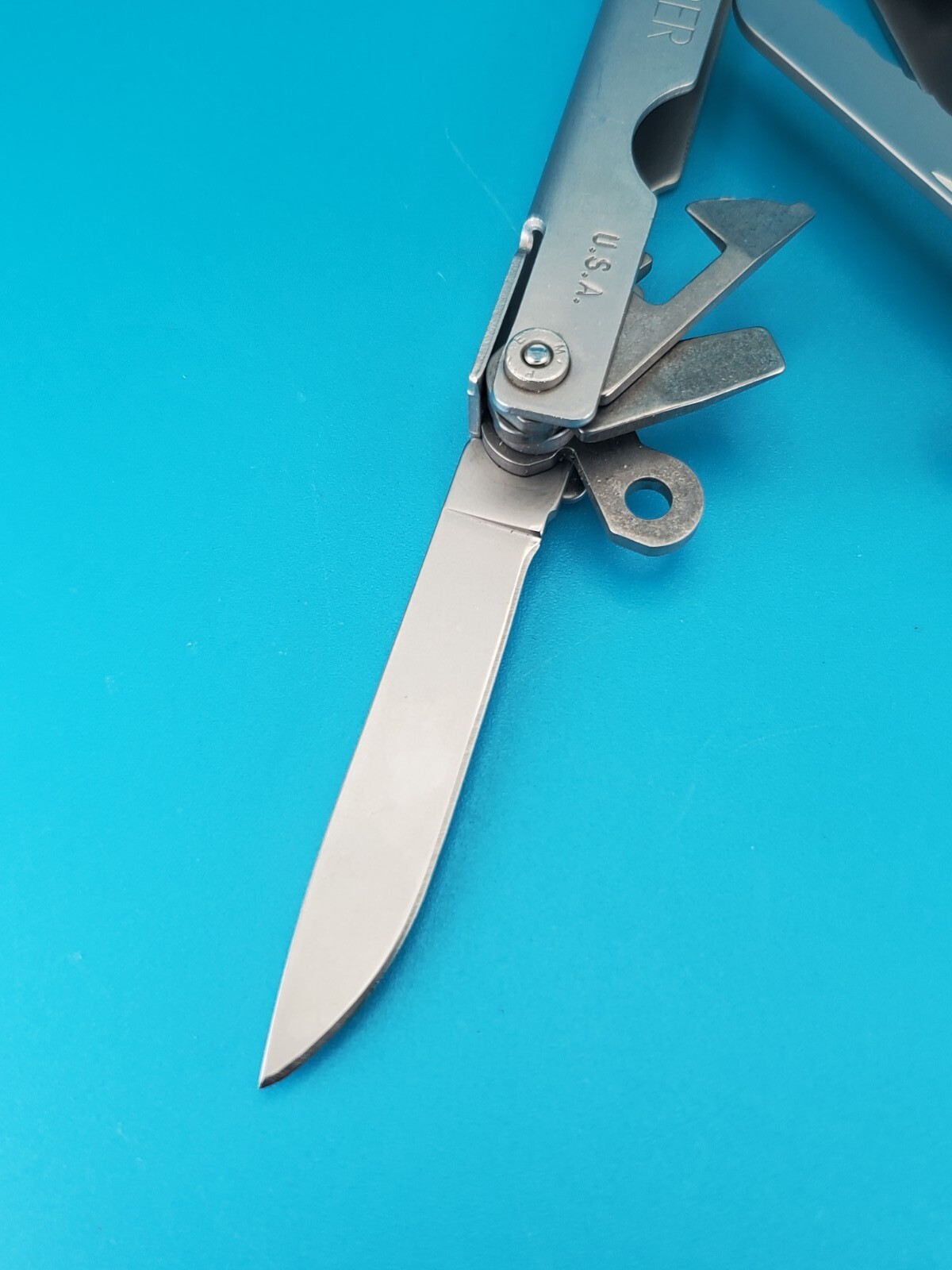 Vintage Gerber Stainless Steel Needlenose MP400 Multi-Tool Pliers! With Sheath!