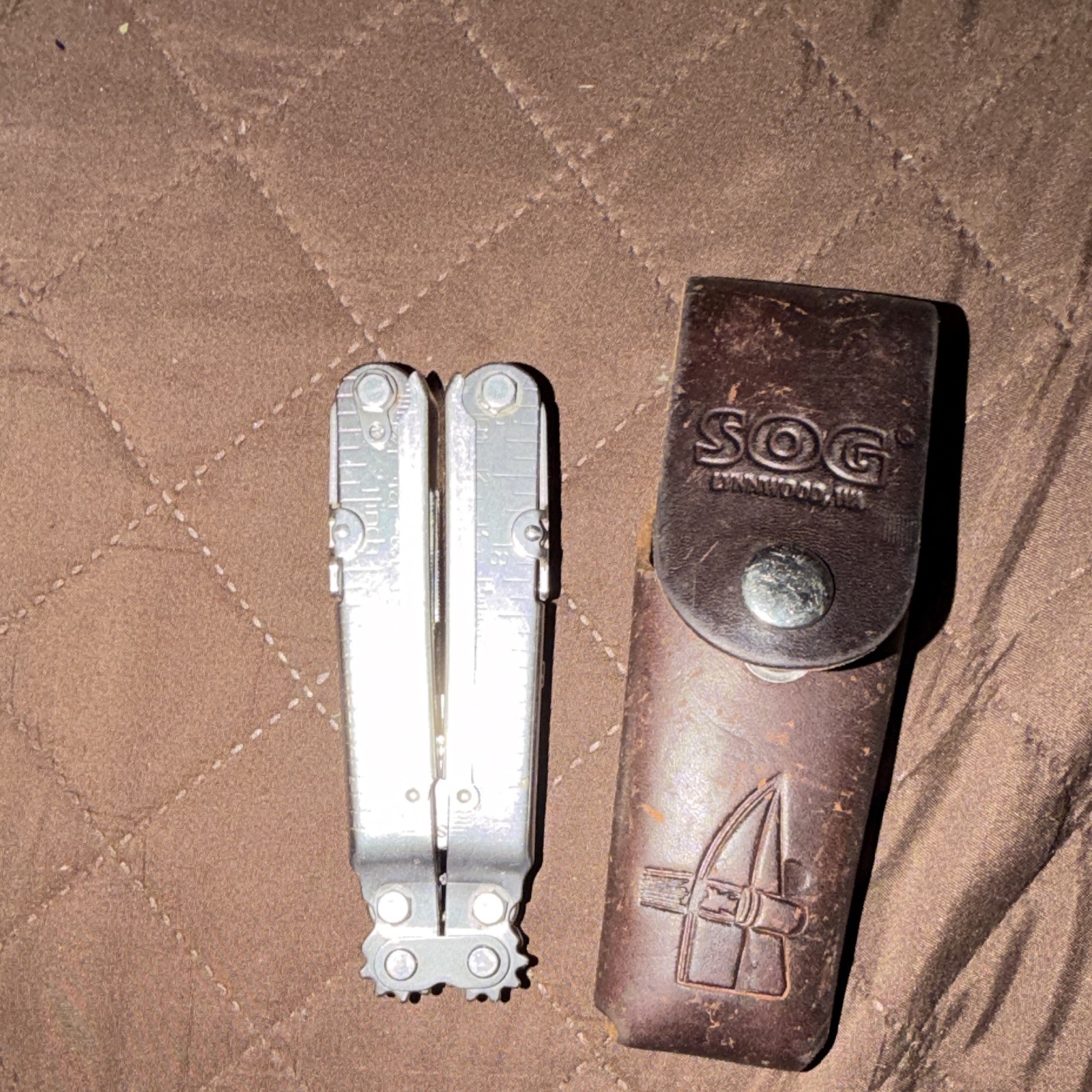 Vintage SOG PowerLock S60 18-Tool Stainless MultiTool w/ Leather Sheath 3″ Blade