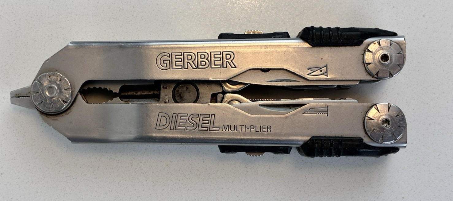 Gerber Diesel Multi Plier Multi-Tool Silver