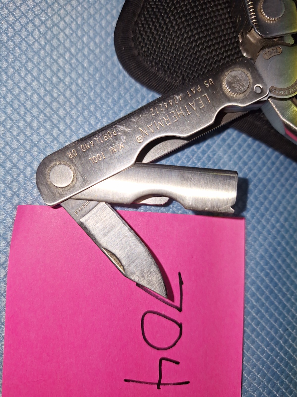 1 Leatherman Mini-Tool Vintage Rare Multi Pliers Knife LOT 704