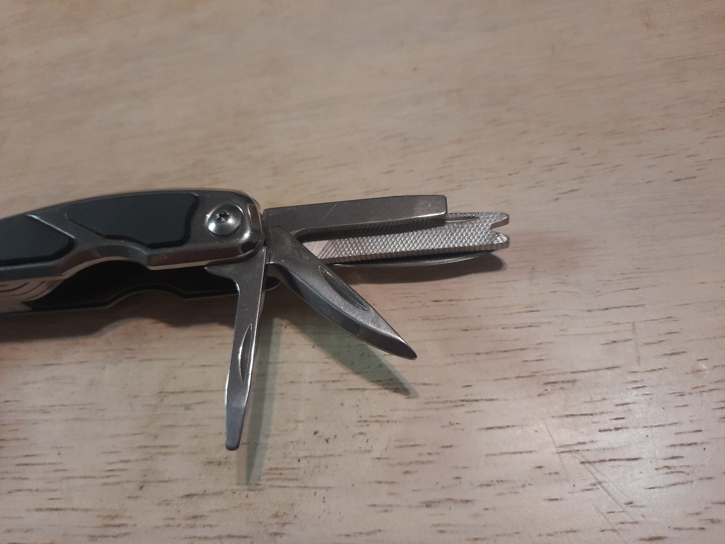 BLUE POINT BLPMT12 Multitool w/LED Work Light