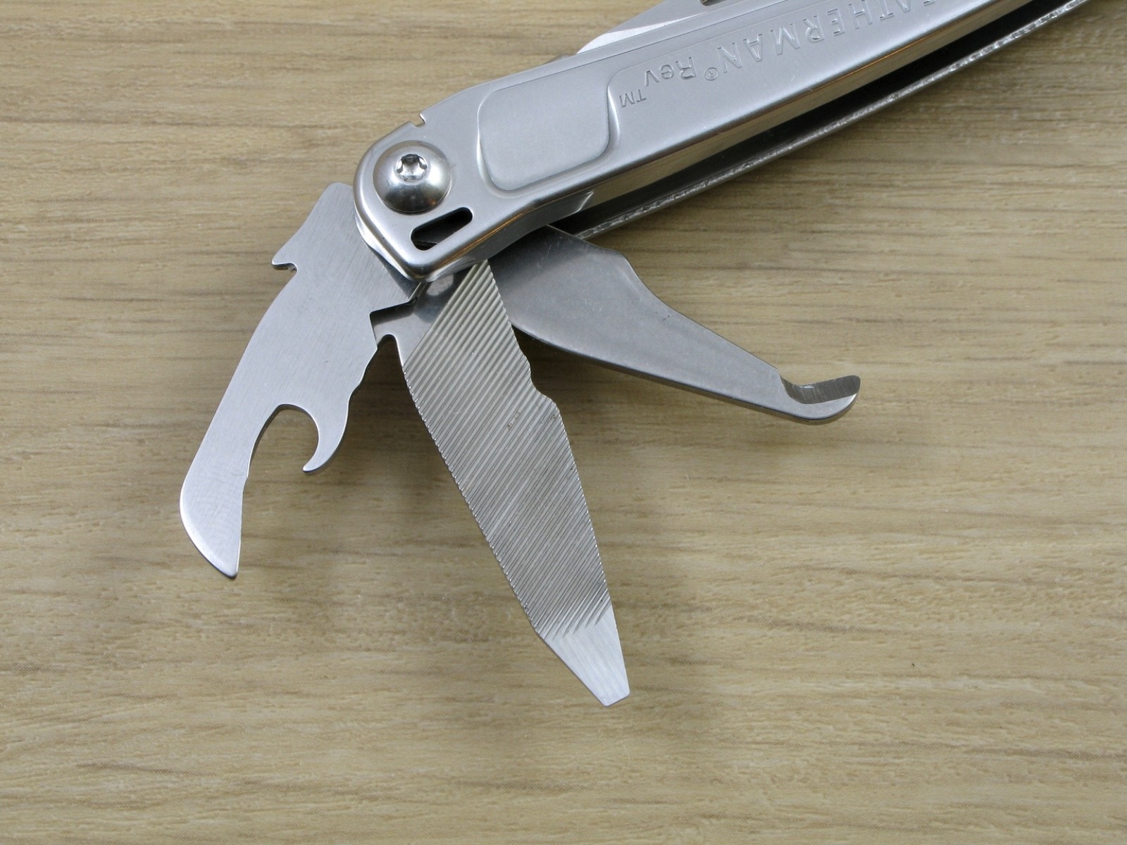 Leatherman Rev Multi-Tool, Knife, Pliers, Stainless, USA – VG