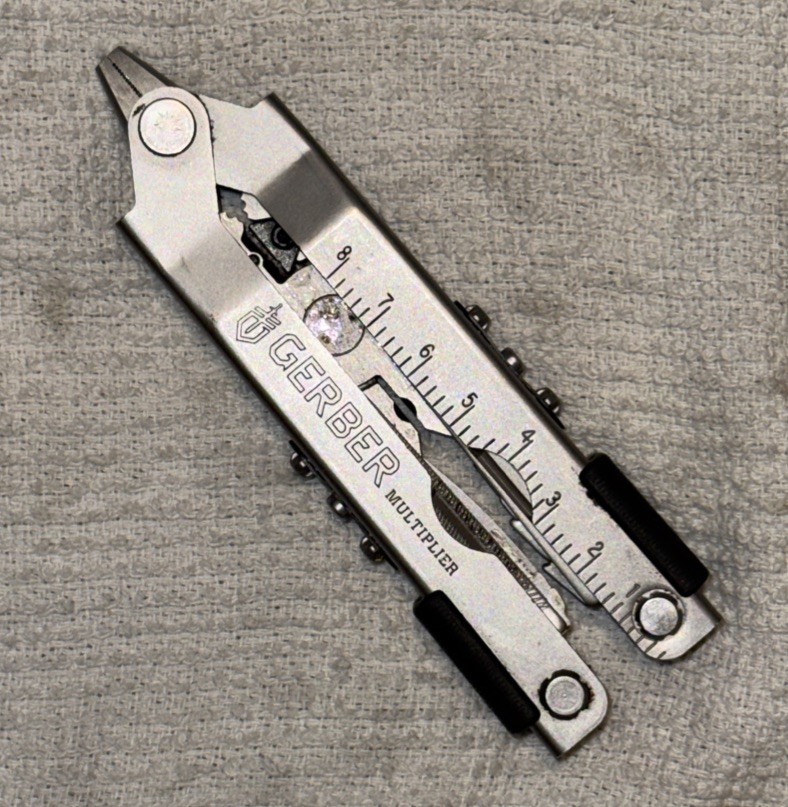 Gerber Multi-Plier 600 MP 600 ProScout Double Blade Carbide Multi Tool