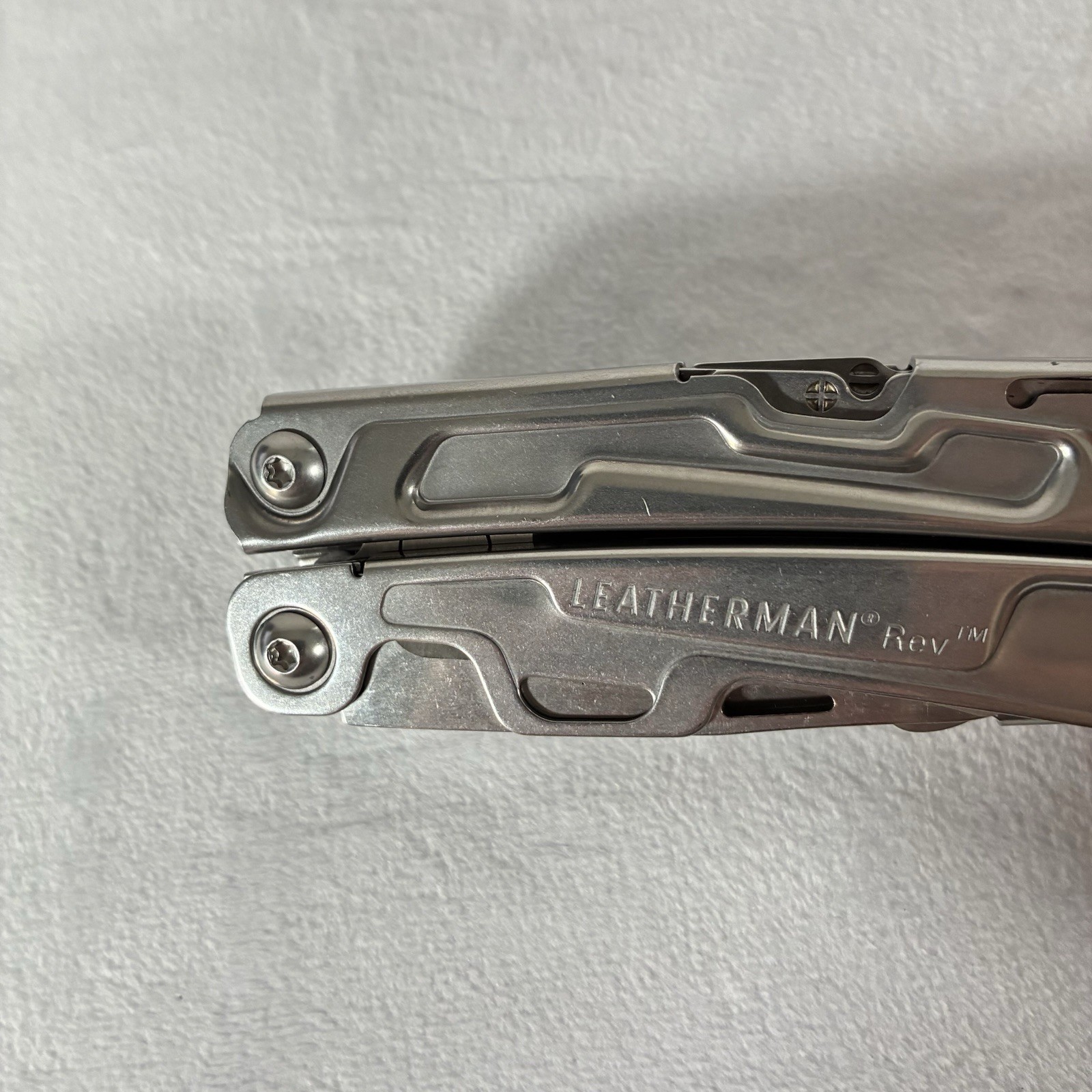 Leatherman Rev Stainless Steel 14-Tool Multi-Tool Pocket Knife w/ Pocket Clip
