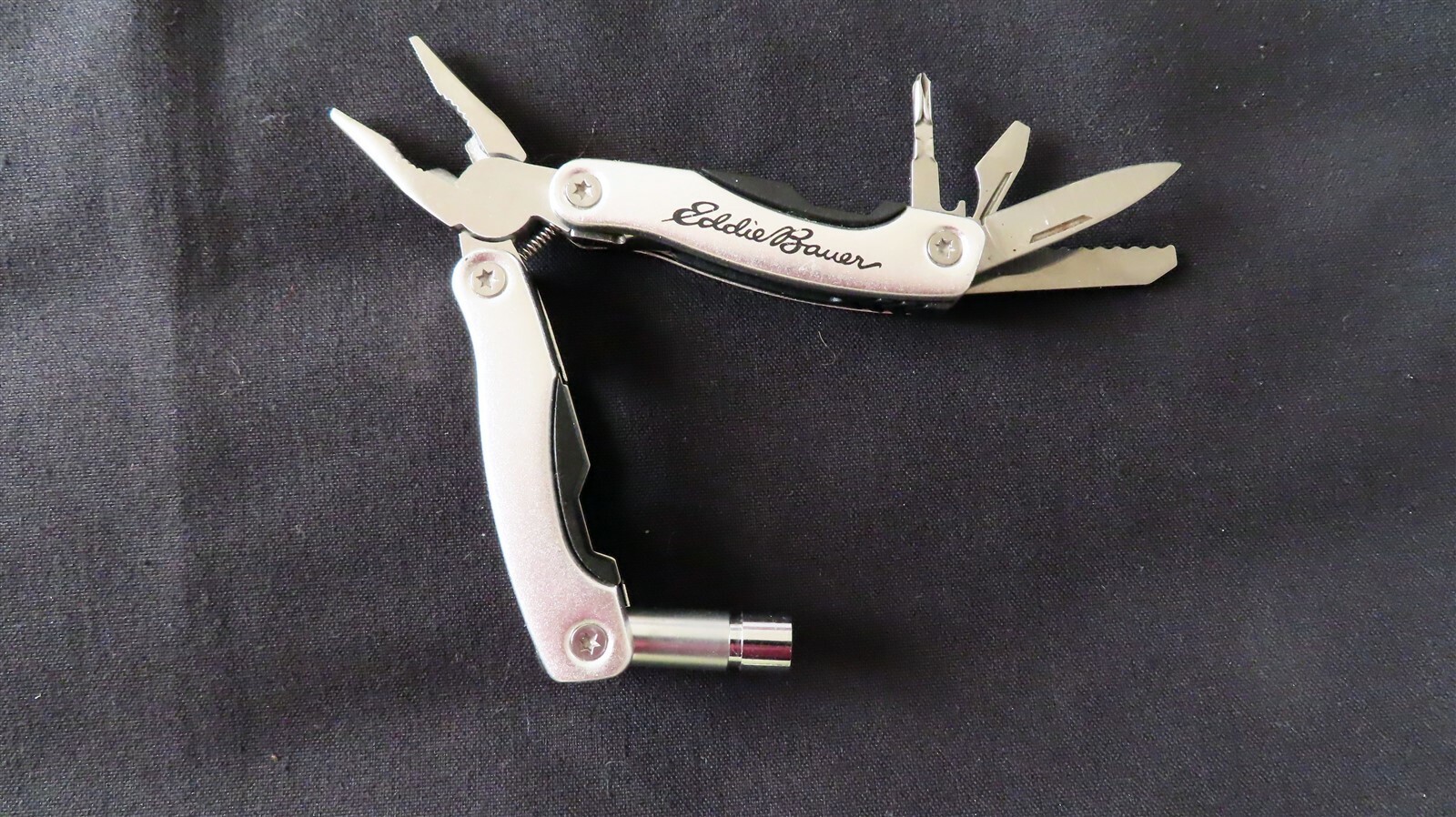EDDIE BOWER 5-in-1 MINI COMBINATION TOOL