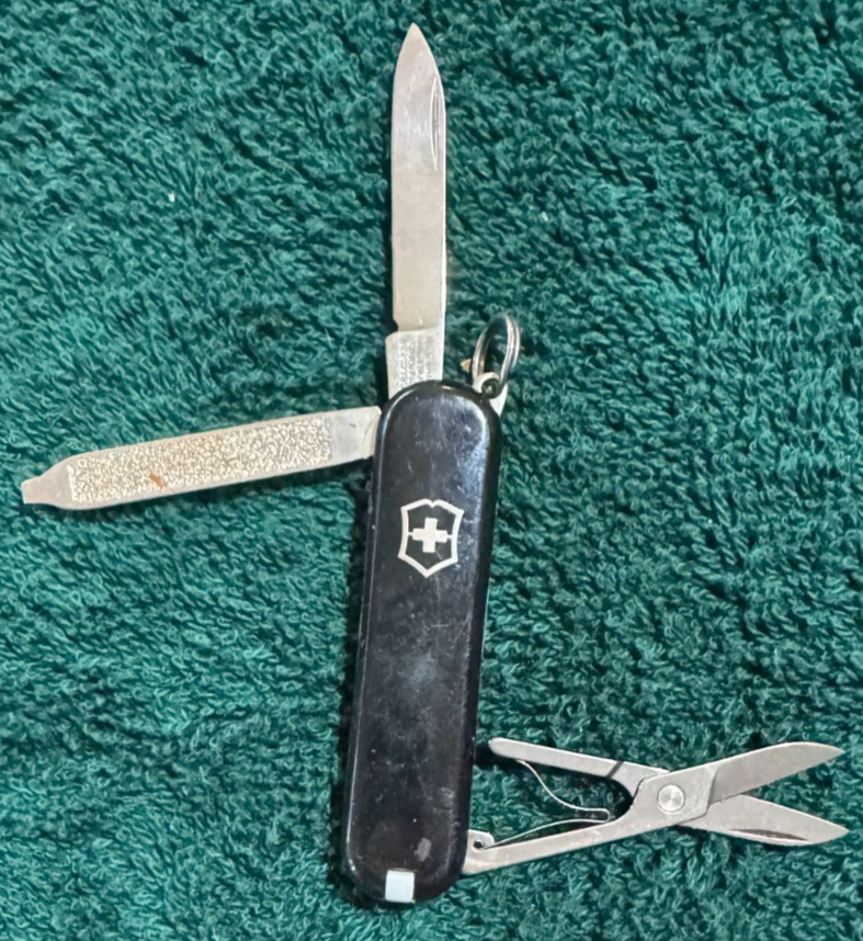 Victorinox Classic SD 7 Functions Dark Illusion Swiss Army Pocket Knife ~ USED
