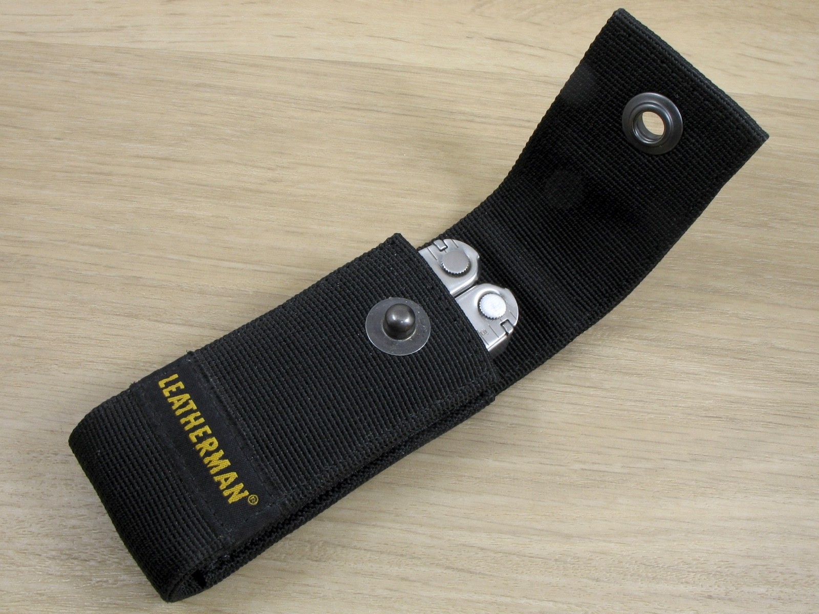 Leatherman REBAR Multi-Tool, Knife, Stainless, w/Nylon Sheath, USA – Excellent