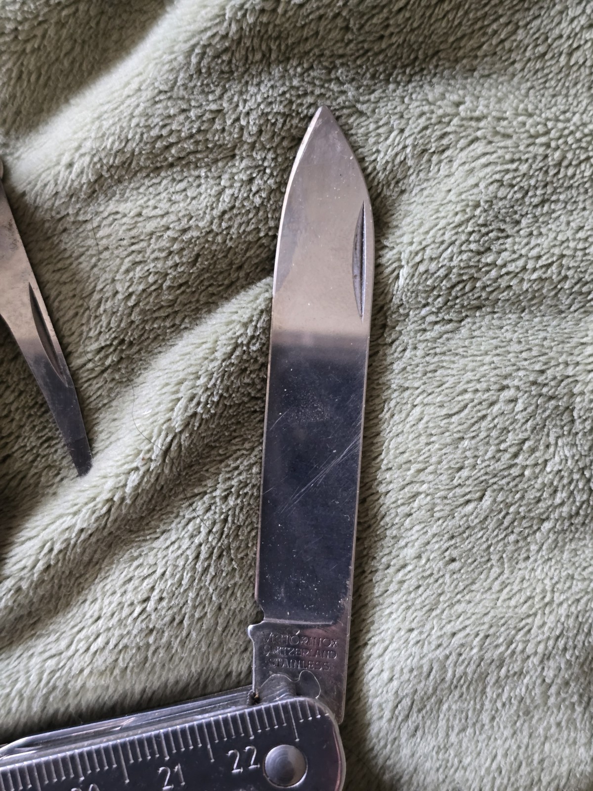Victorinox (Swiss Army) Swiss Tool Multi Tool – Pliers & Sheath