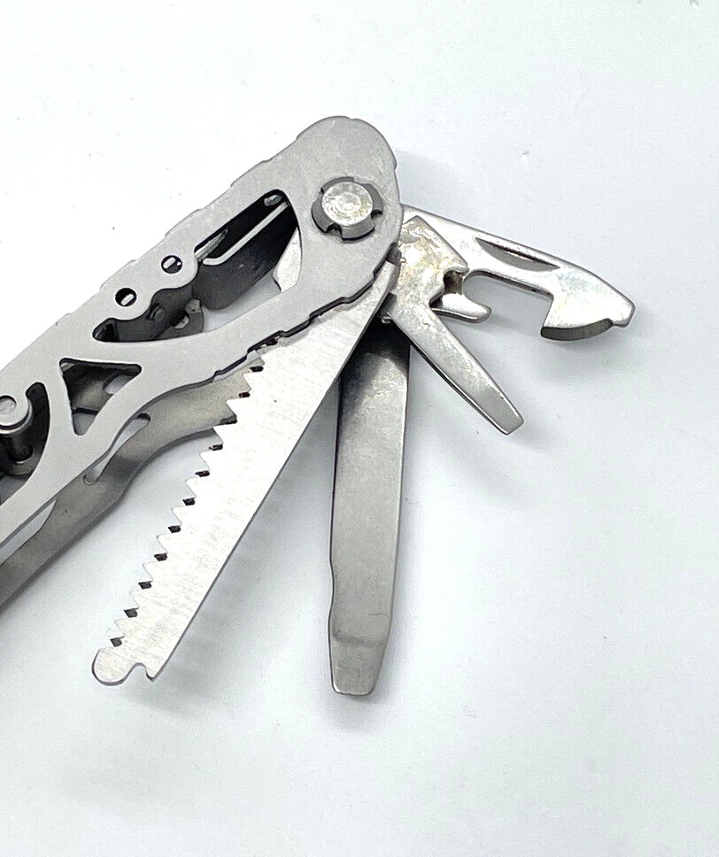 Husky 11 in 1 Silver Multi-Tool Stainless Steel Knife Pliers Drivers EDC