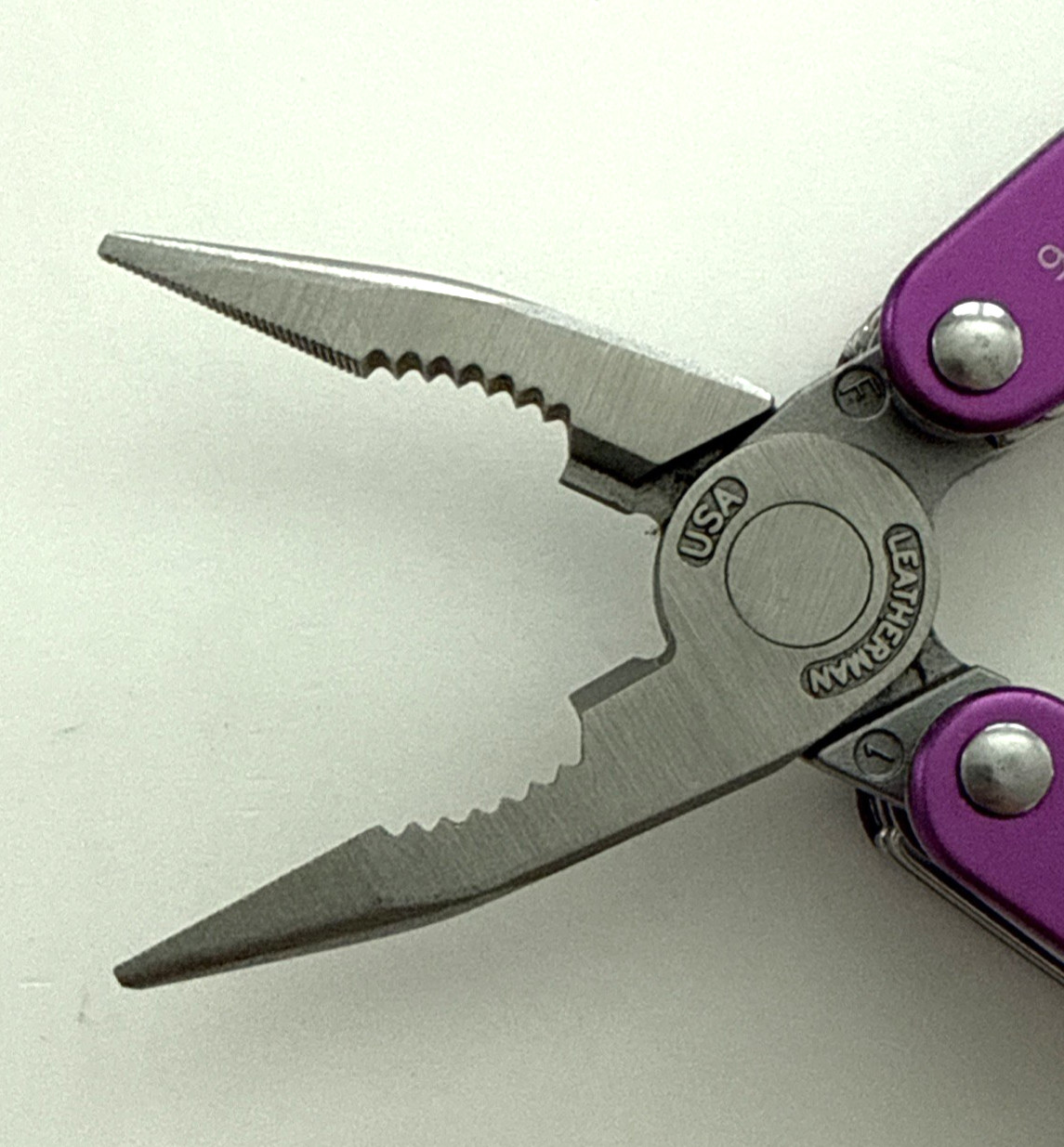Leatherman Juice XE6 Multi-Tool Purple USA