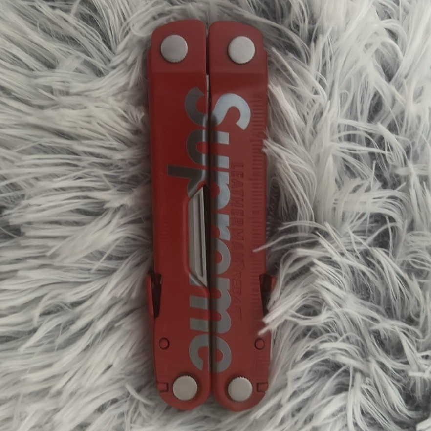 Supreme Leatherman Rebar Red Multi-Tool + Pouch