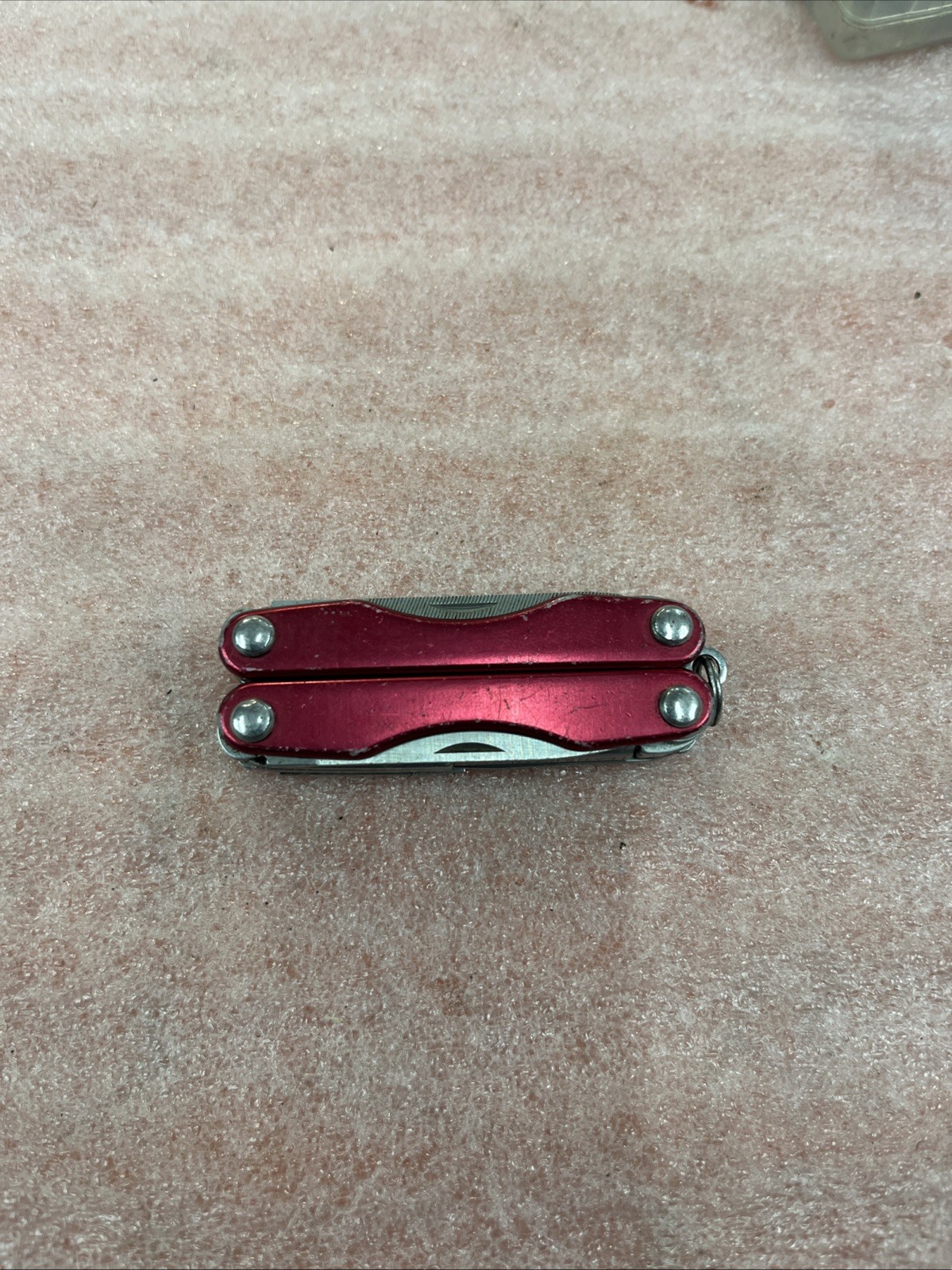 Leatherman Squirt P4 Multi-Tool Key Ring Red Pliers Knife File