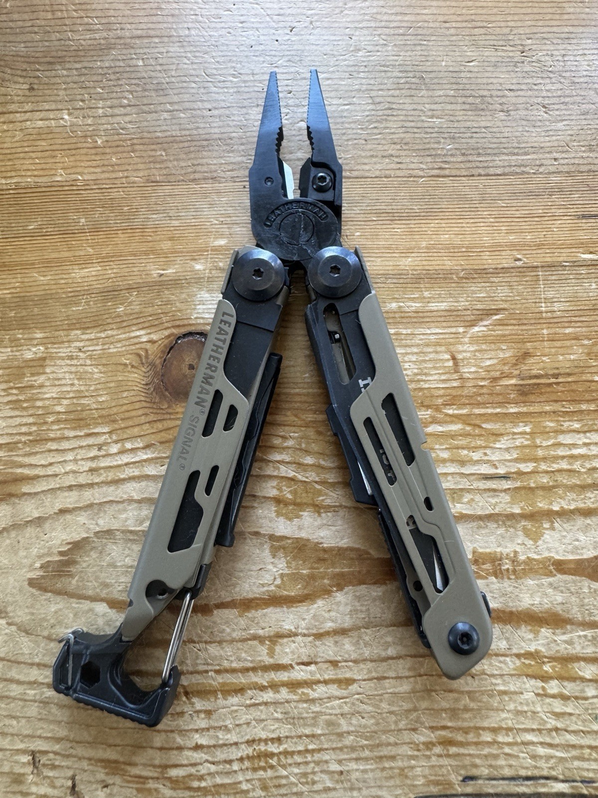 Leatherman Signal Multitool Coyote Tan Black Oxide Survival Knife – Engraved