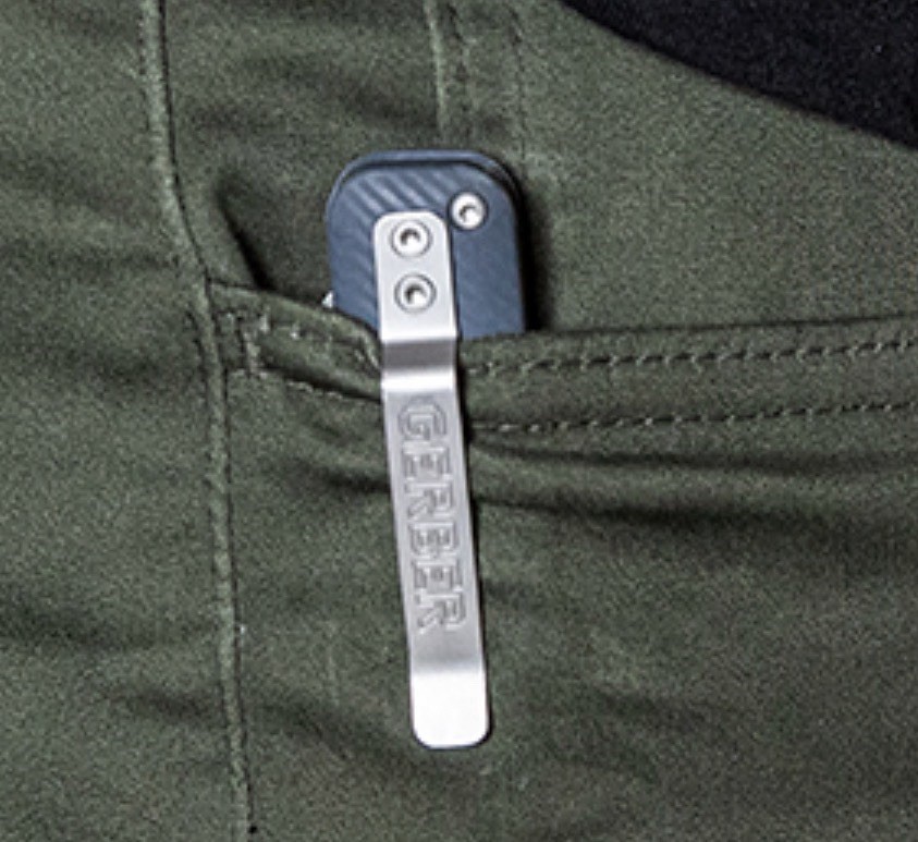 GERBER PLEDGE CLIP FOLDING KNIFE – GREEN HANDLE & BLACK OXIDE COATED BLADE