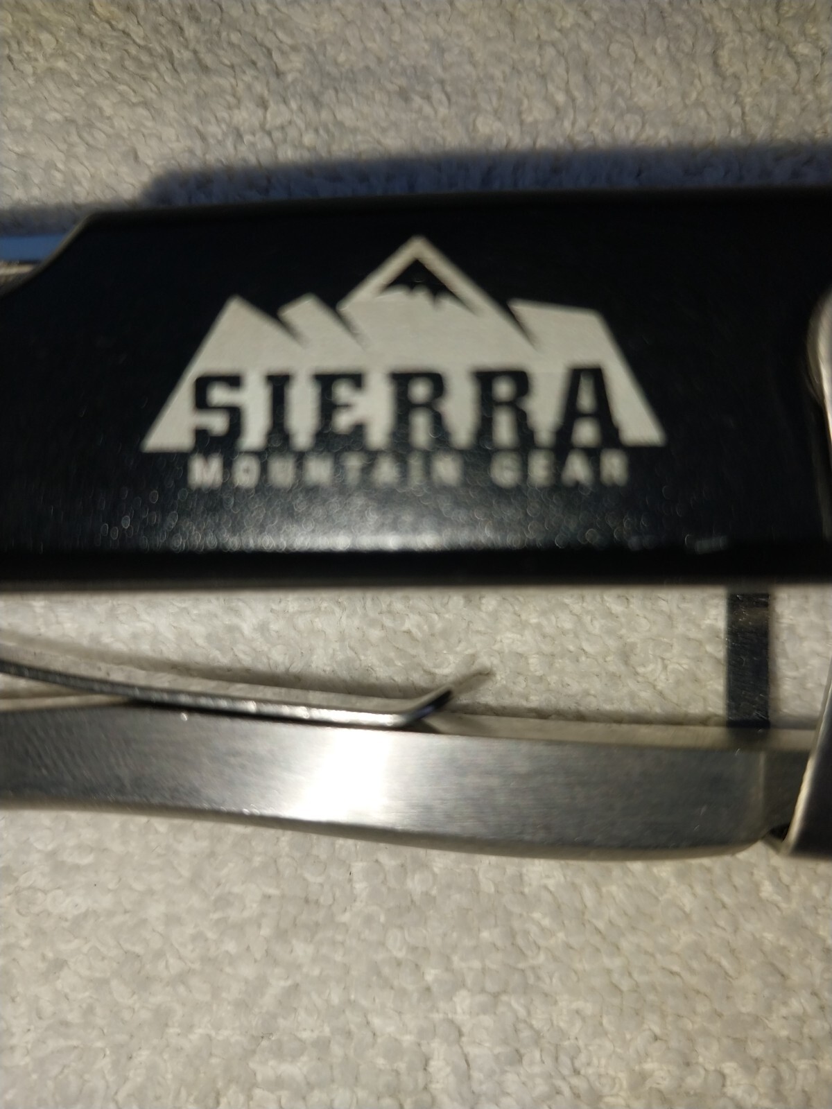 Sierra Mountain Gear 16 in 1 Hatchet Hammer pliers multitool camping hiking