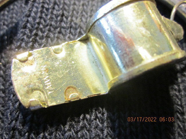 Brass Safety Attack Bracelet Whistle to Wear