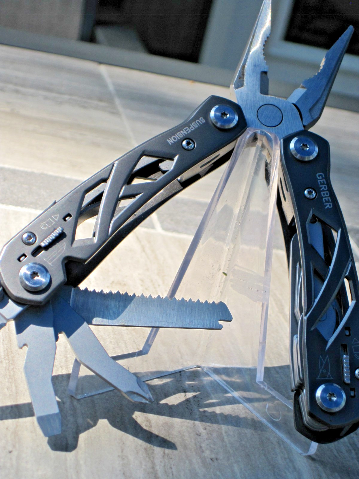 GERBER “SUSPENSION” Multitool, 10-tools