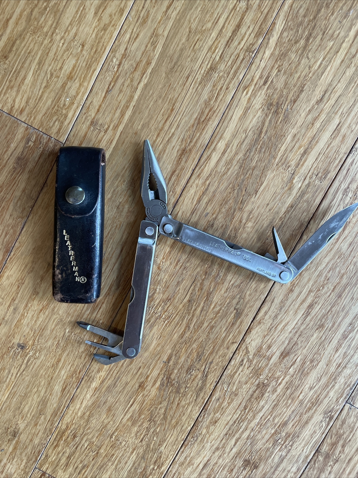 Vintage Leatherman Multi – Tool US REG Trademark 1325473 Portland OR USA.