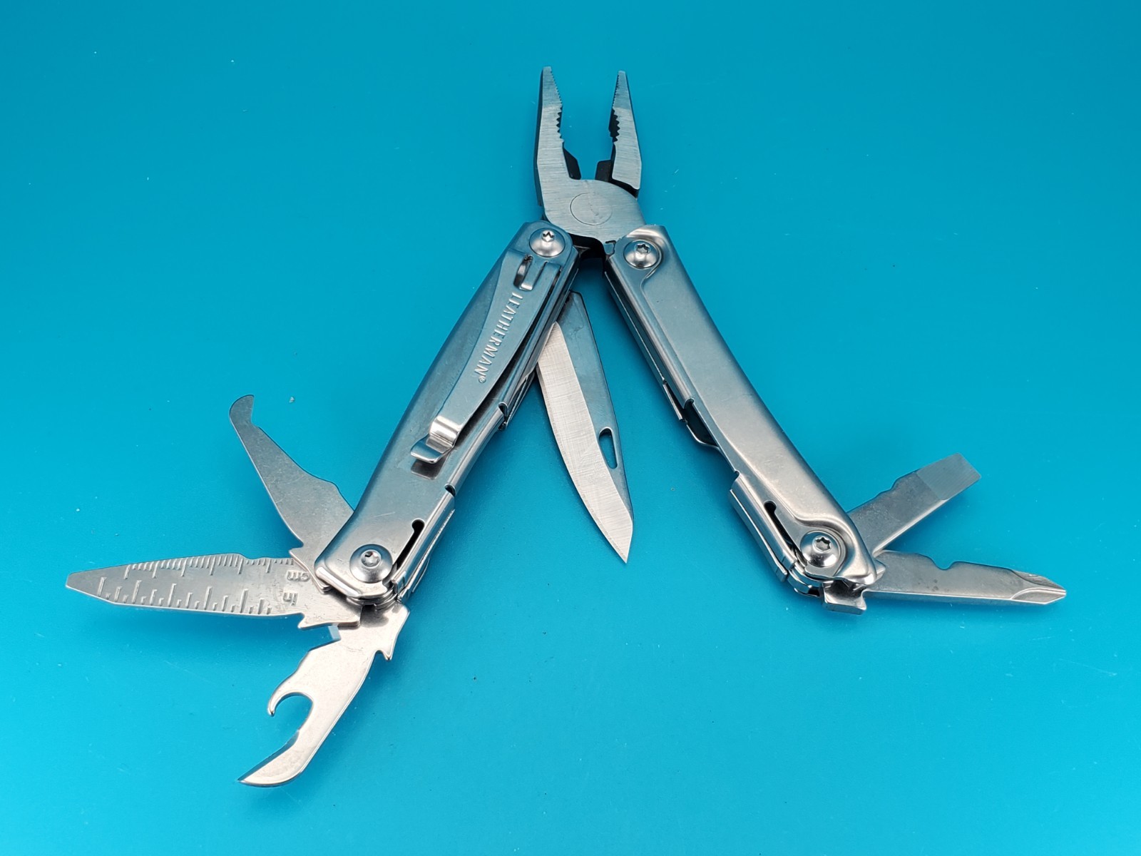 Leatherman Rev 3.8″ Multi-Tool, Stainless!