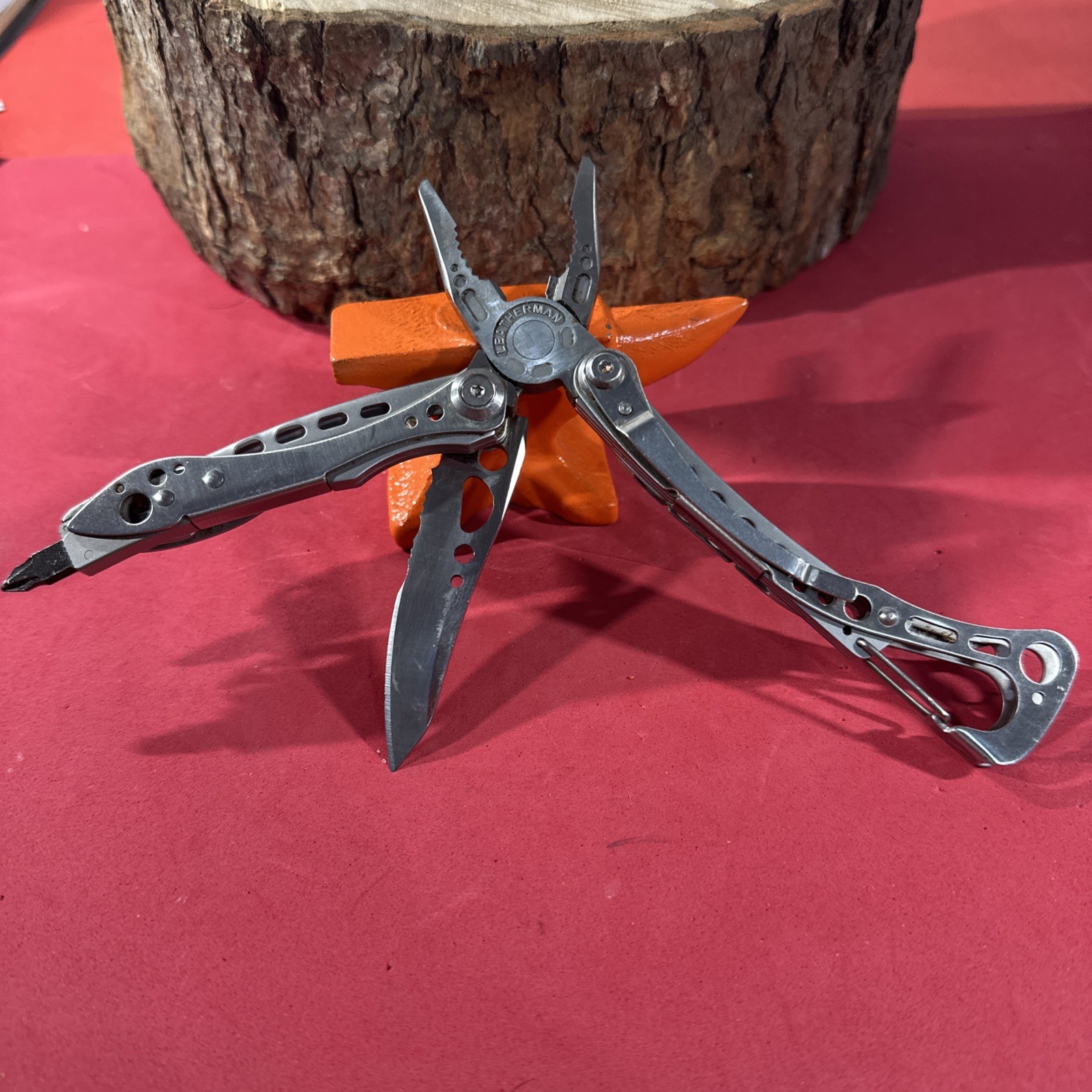Leatherman Skeletool Silver Multi-Tool Pliers Knife Knife Screw Driver NICE CO