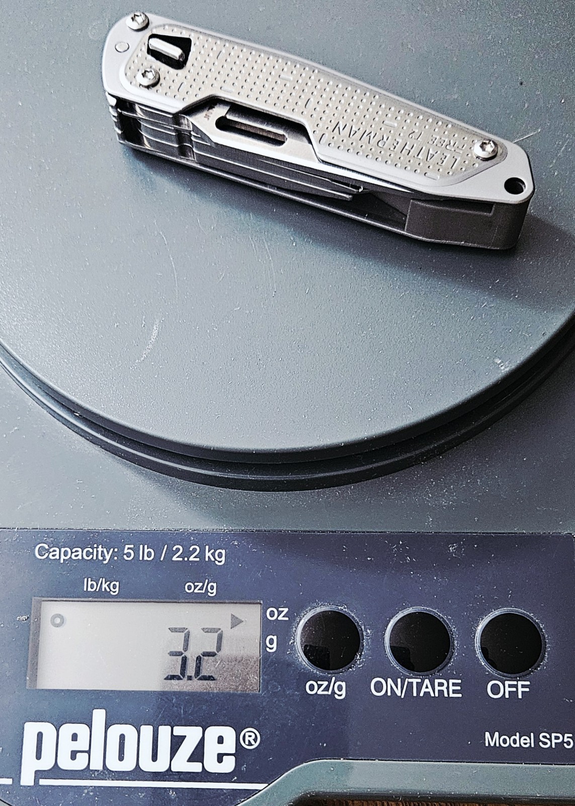 Leatherman T2 Lightweight Multi-tool Pocket Knife – Silver (2006563)