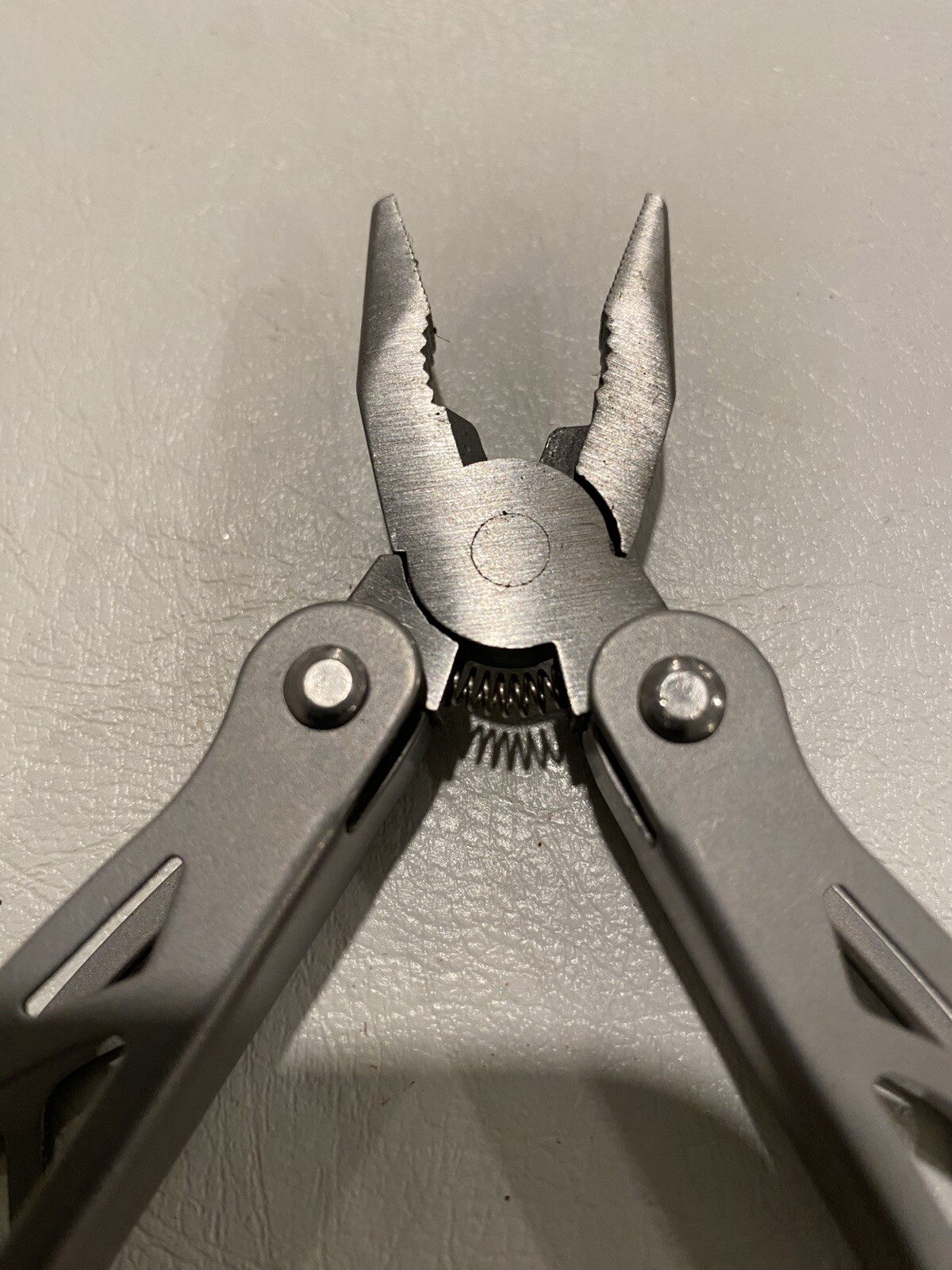 10 IN 1 – Multi-tool Folding POCKET/PURSE NEEDLE NOSE PLIERS Nwob