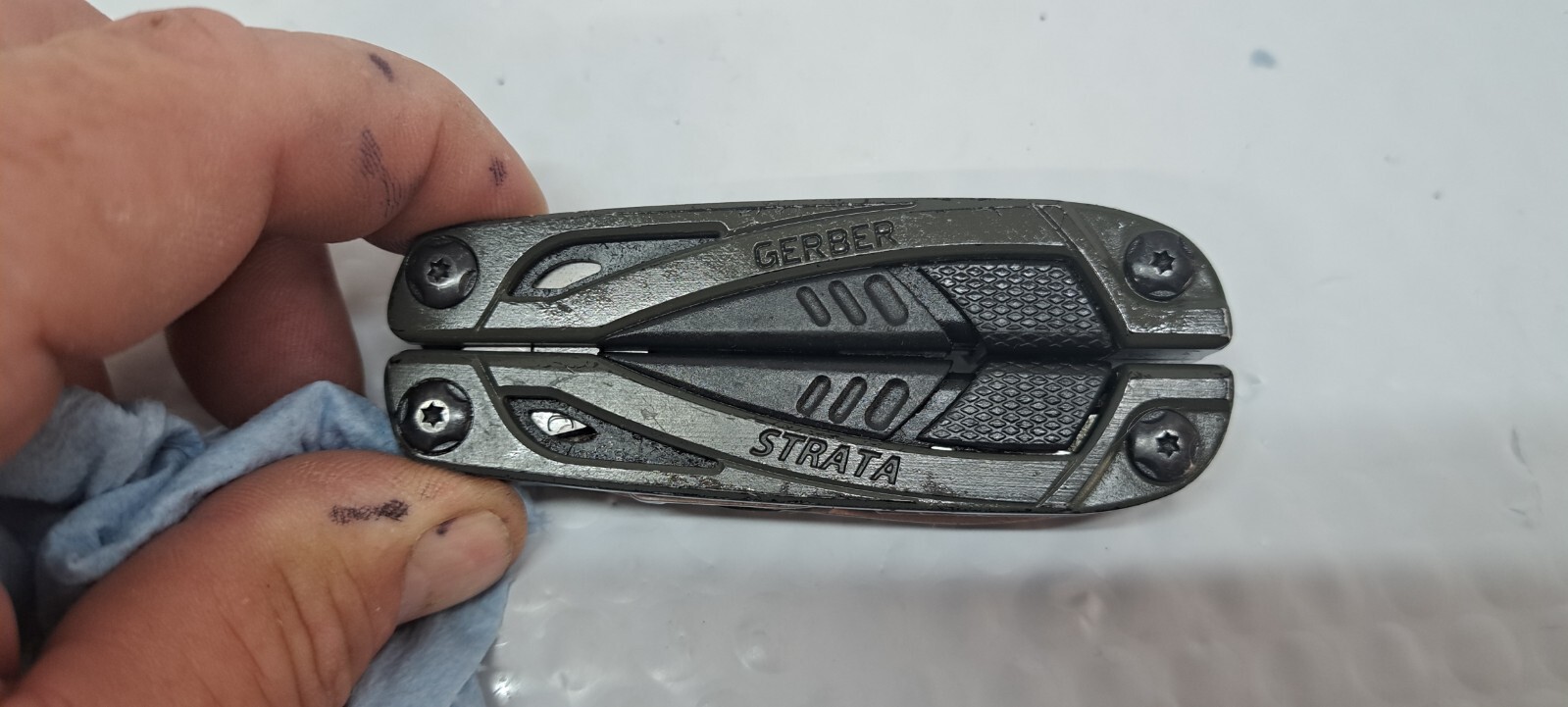 Gerber Strata EDC Compact Folding Pocket Knife Multi-Tool Discontinued 11/1/8