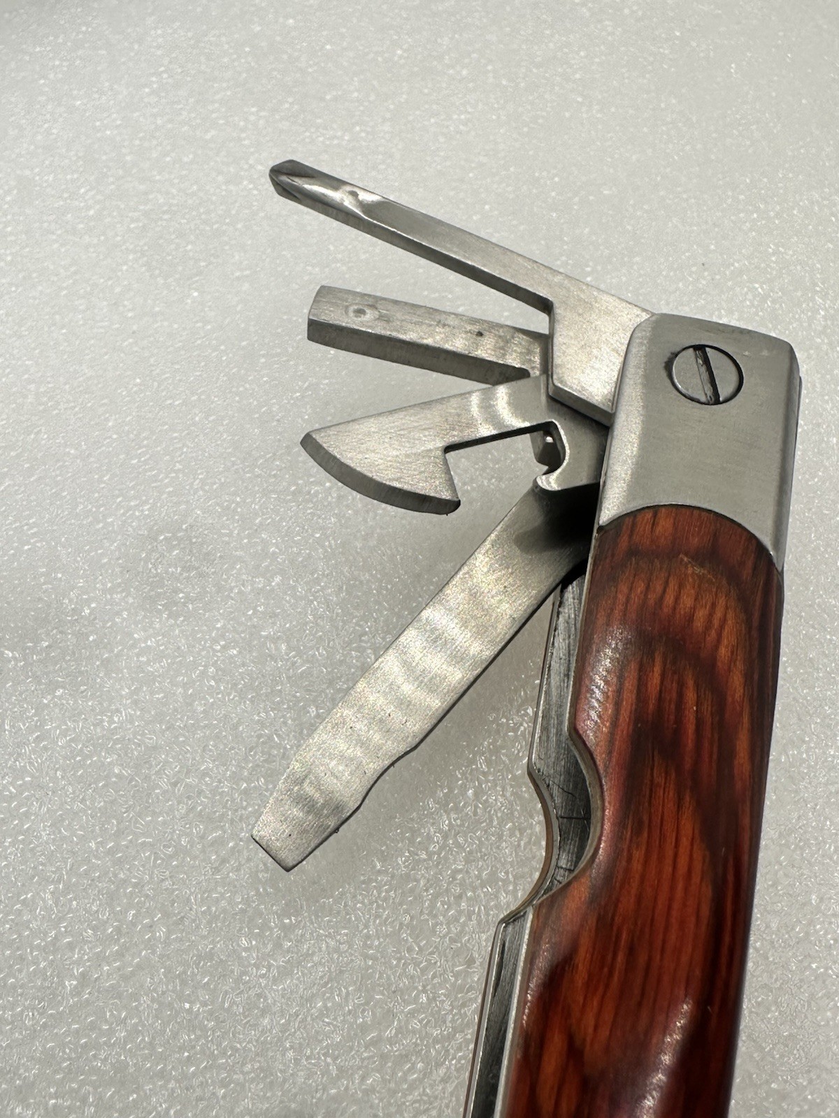 Winchester Wood Inlay Butterfly Opening 12 In 1 Multitool W/ Sheath & Bit Set