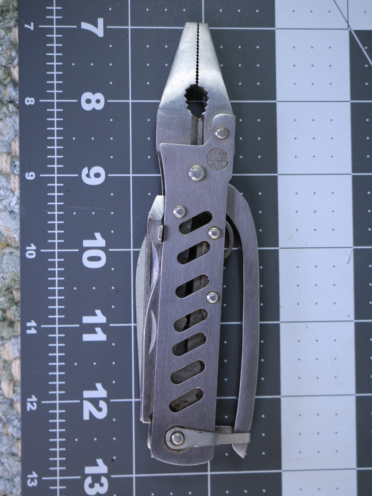 Valerus Spirit Multi-Tool Pliers Knife Saw Screwdriver File Camp Utility EDC !