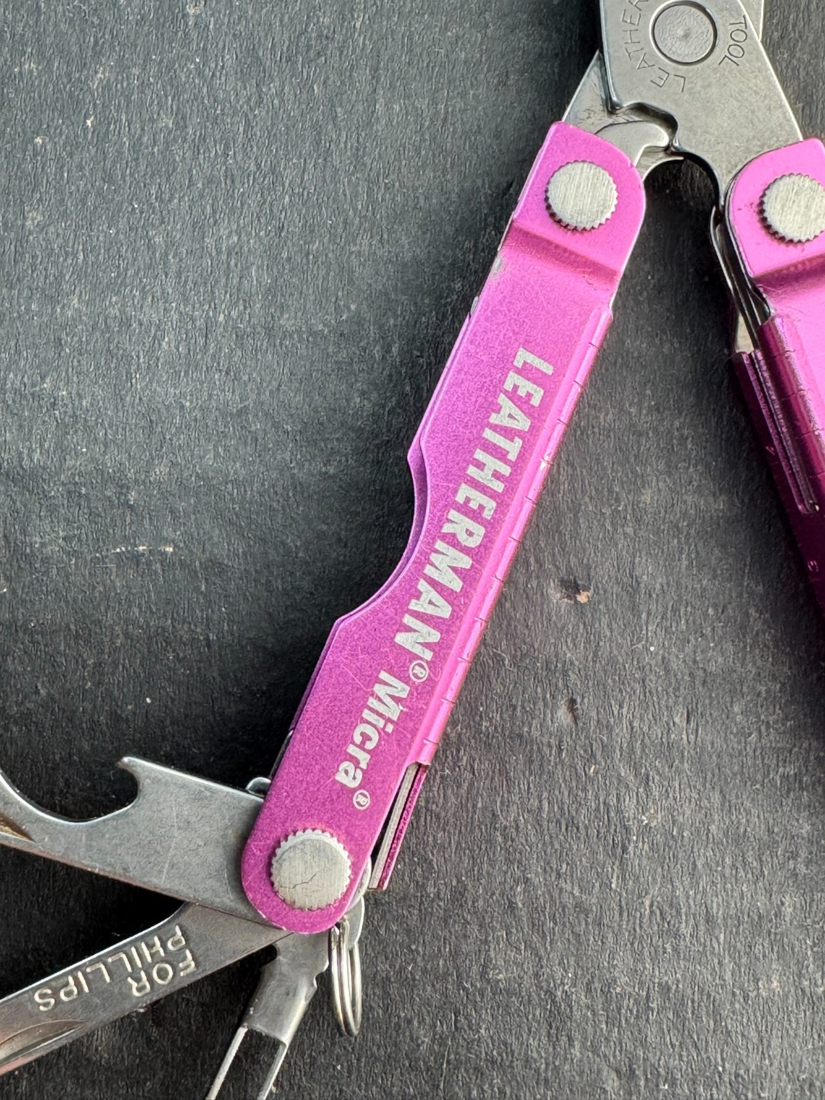 Leatherman Micra 10 in 1 Multitool Anodized Aluminum – Pink