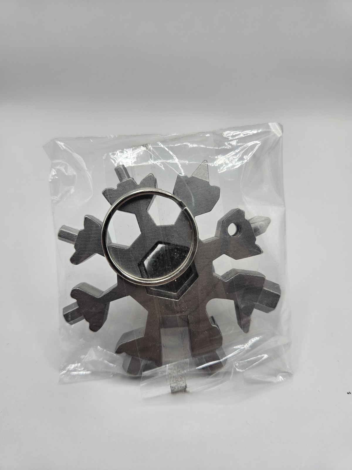 18-in-1 Stainless Steel Snowflake Keychain Multi-Tool Screwdriver Bottle Opener