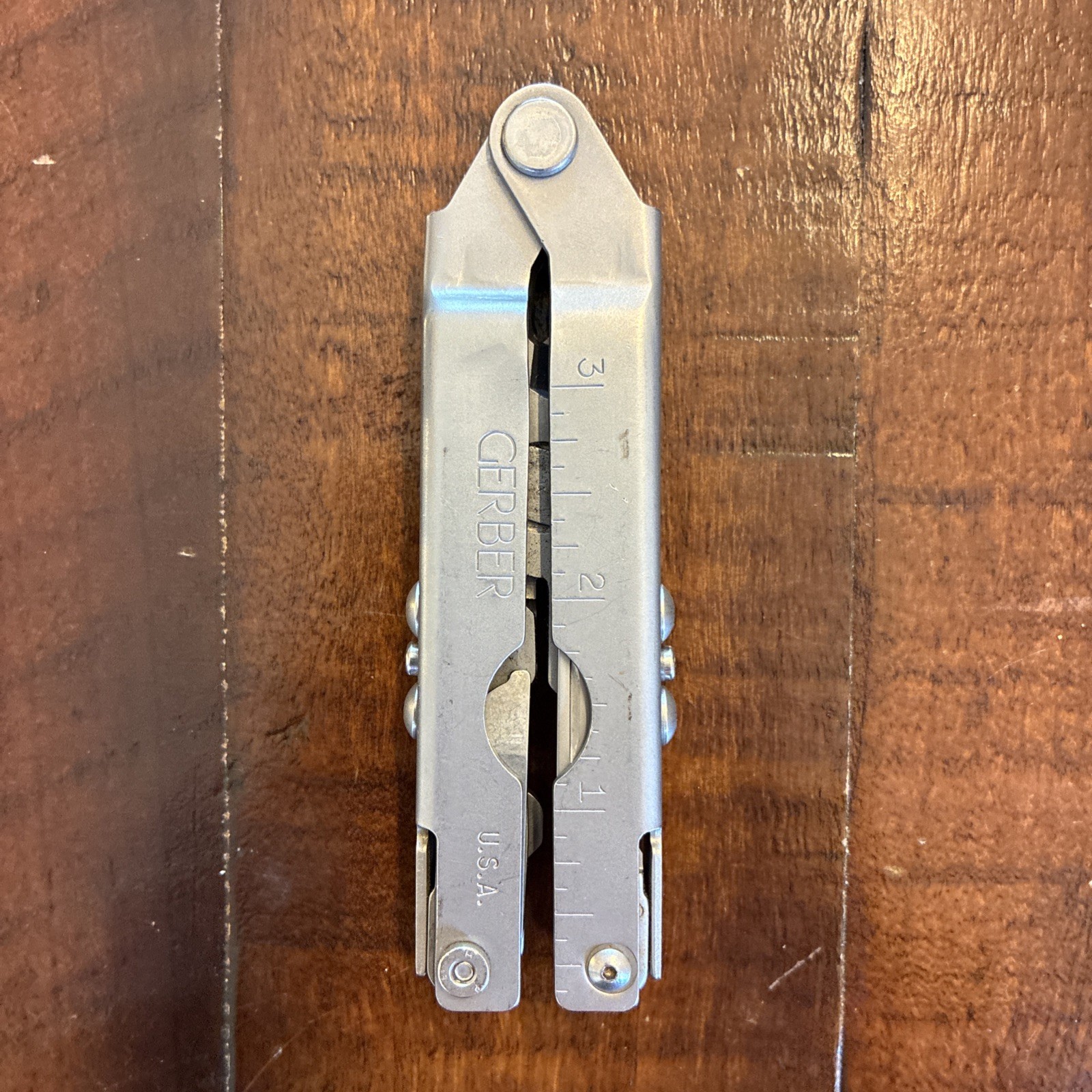 Gerber USA MP600 Blunt Nose Multitool Pliers Knife Saw Vintage – Very Clean!