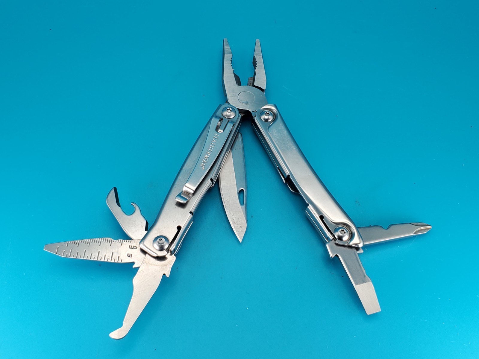 Leatherman Rev 3.8″ Multi-Tool, Stainless!