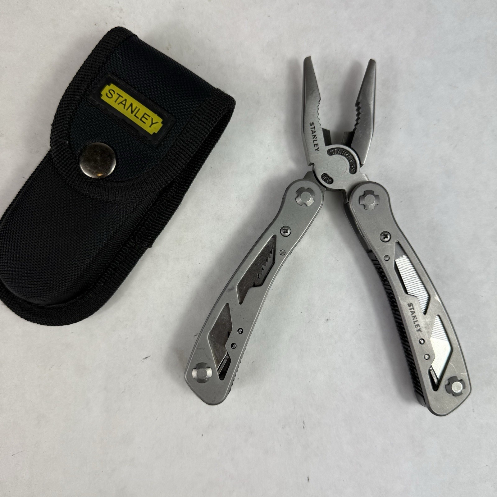 Stanley Multitool 2CR 12-in-1 Grey Stainless Steel Knife Plier Drivers W/ Case