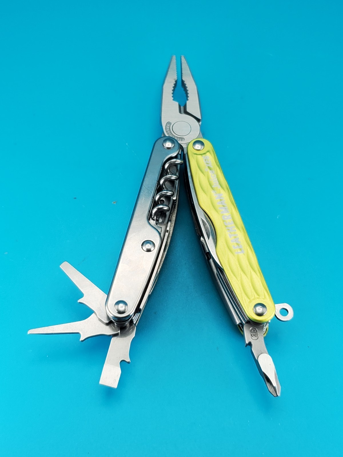 Leatherman Juice XE6 Moss Green Multi-Tool Pocket Knife Made in USA! RARE! NEW!