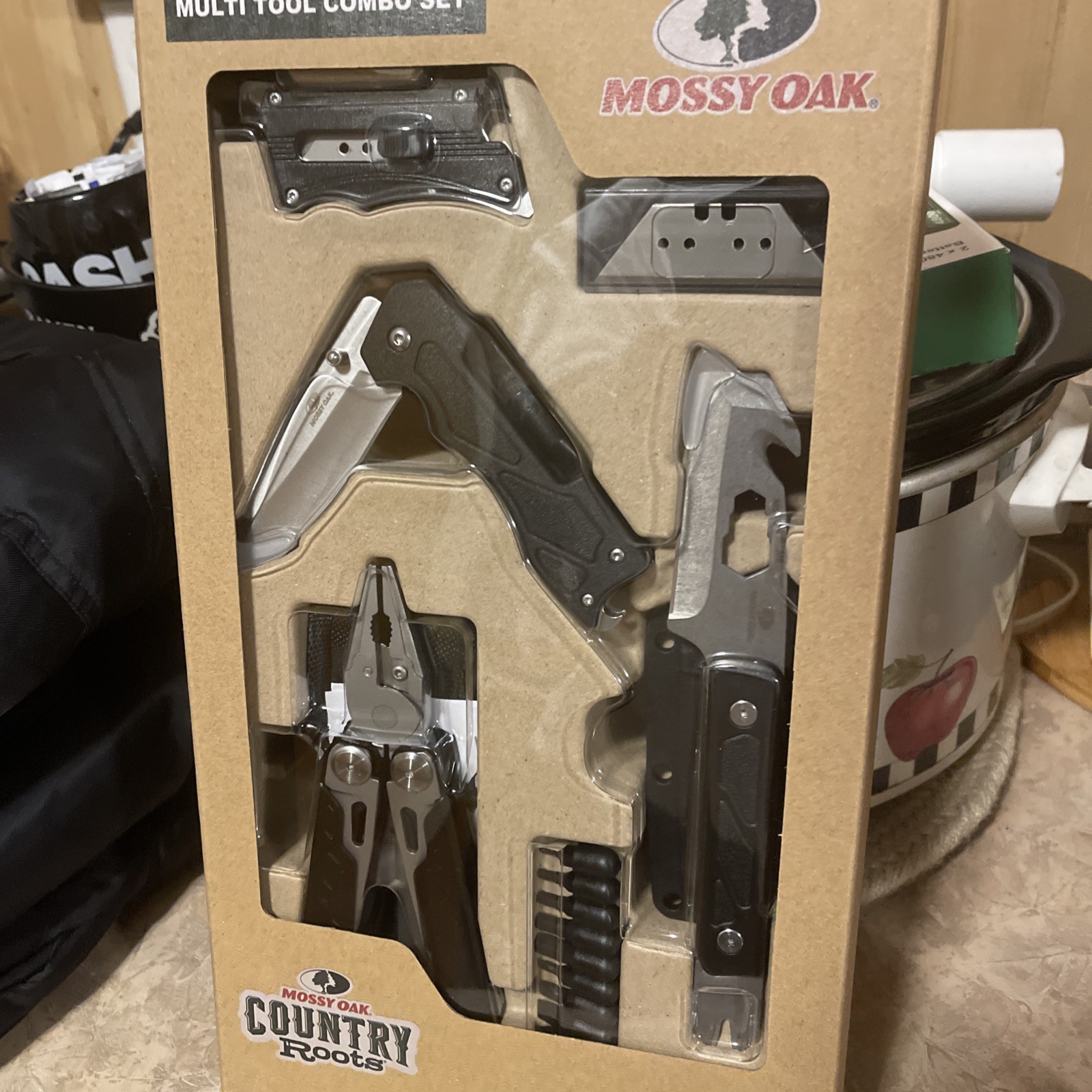 Mossy Oak 18-in-1 Stainless Steel Multi-Tool & Folding Knives Set T2412Q8-03