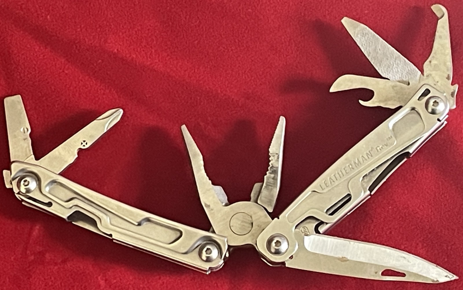 Leatherman Rev 11 Function Stainless Steel Multi-Tool W/Pocket Clip