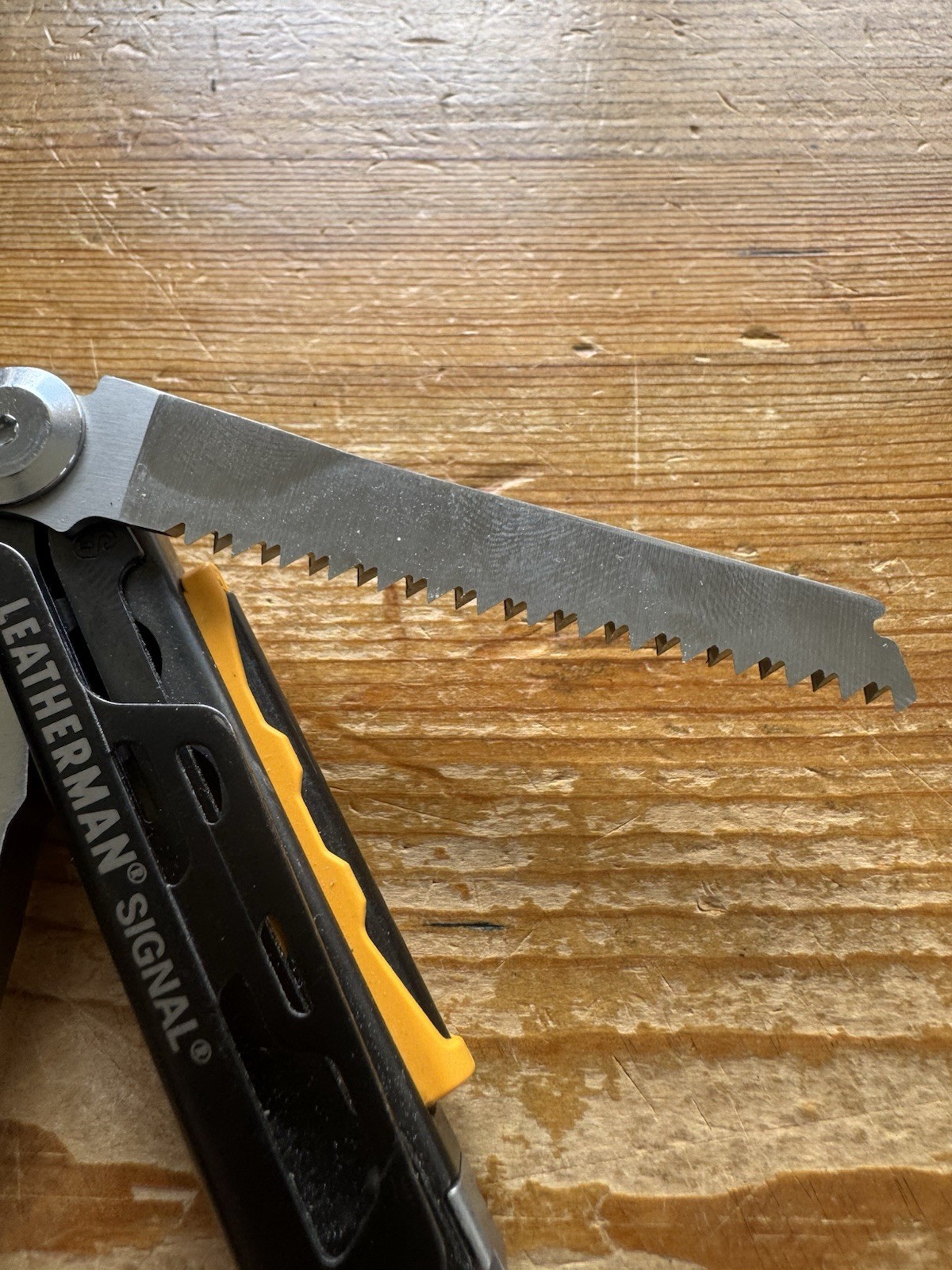 Leatherman Signal Multi-Tool Black / Yellow – Excellent!