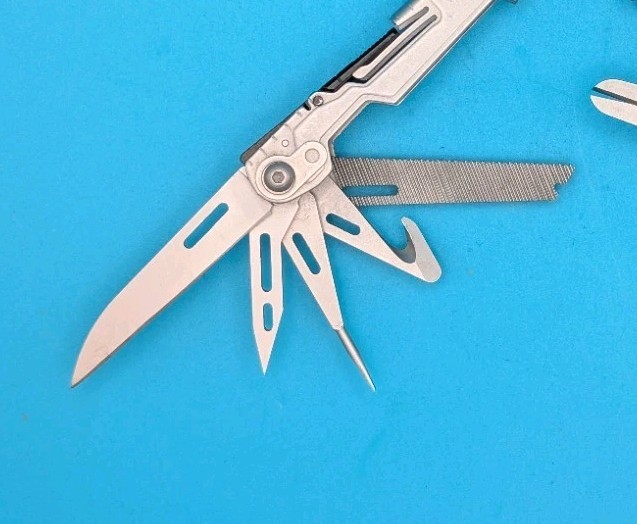 SOG PowerPint Tool Compact Lightweight Silver Multi-Tool!