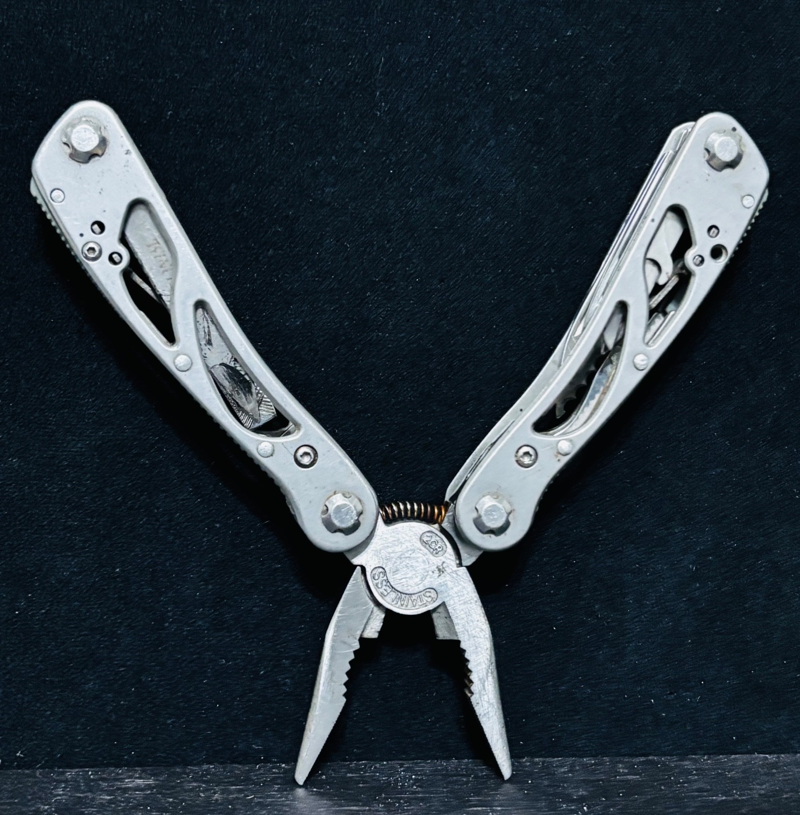 Winchester Multitool Pliers Knife Stainless Steel Multi Tool Folding Camping Too