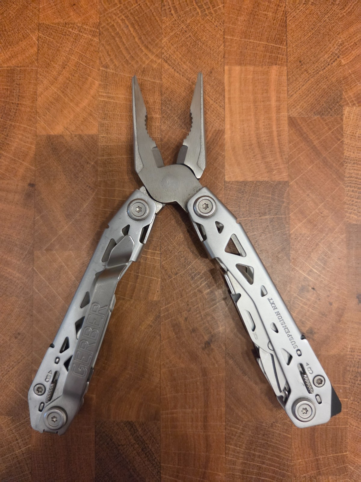 Gerber Suspension NXT Multi-Tool Excellent Condition EDC Stainless steel 15 Tool