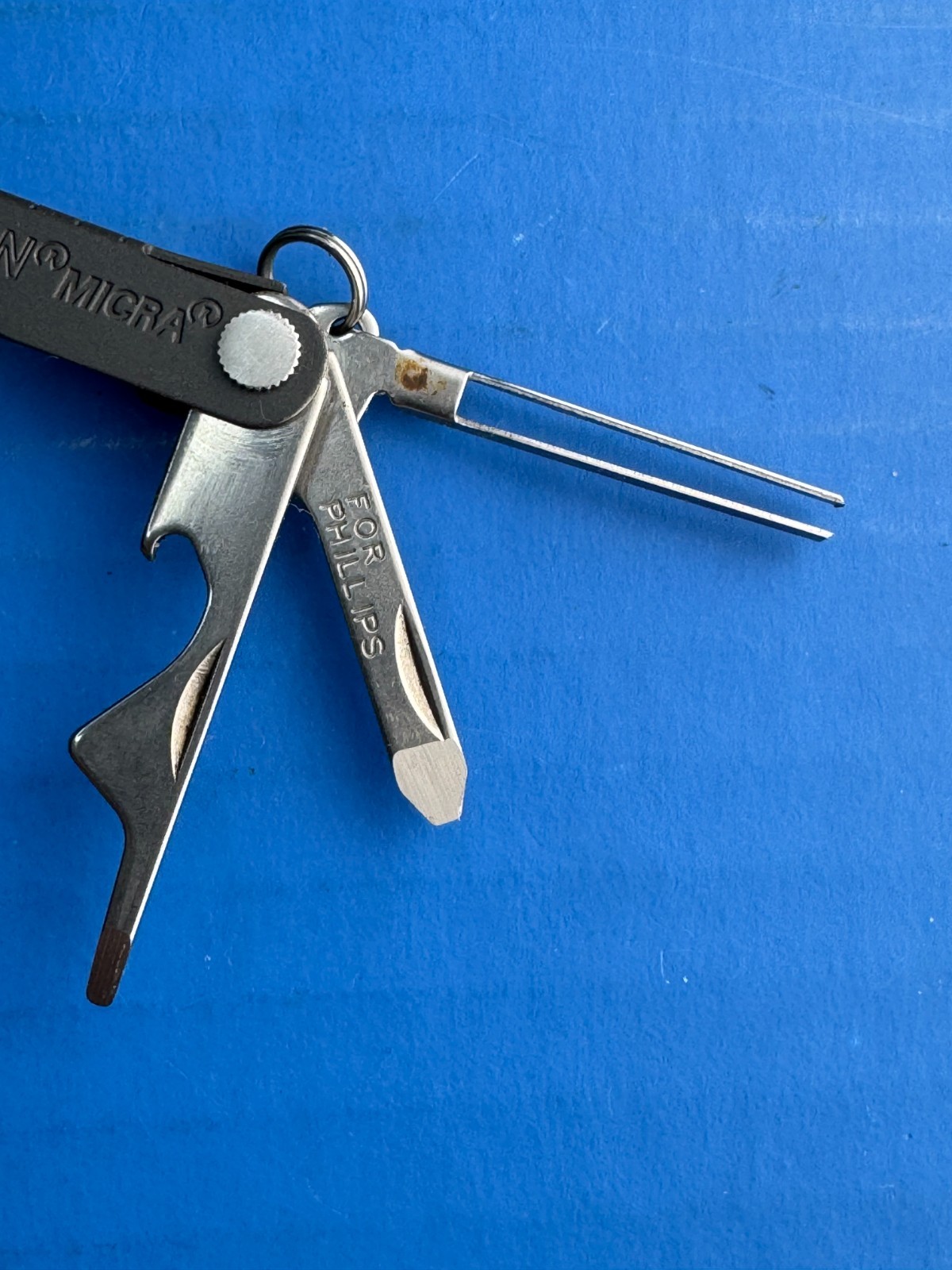Leatherman Micra 10 in 1 Multitool Anodized Aluminum – Jet Black