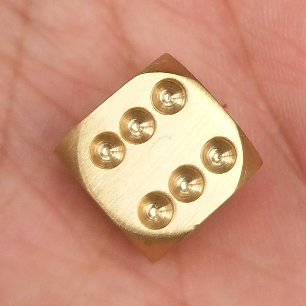 EDC Gear Creative Pure Solid Brass Dice KTV Entertainment Supplies Outdoor