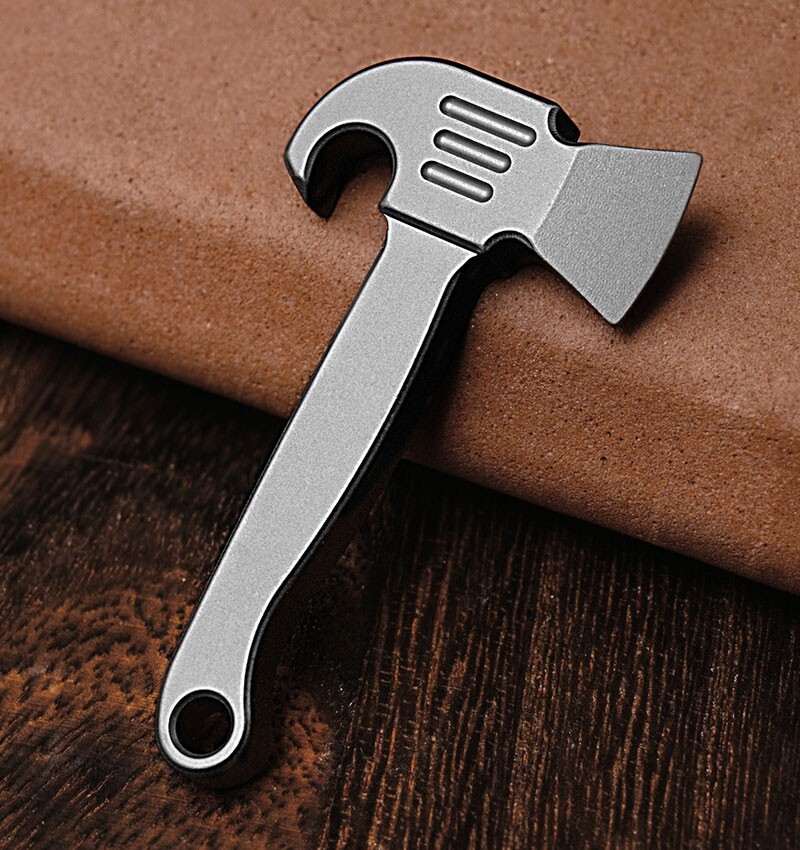 Mini Titanium Alloy Pendant Pry Bar Crowbar Bottle Opener Necklace EDC Keychain