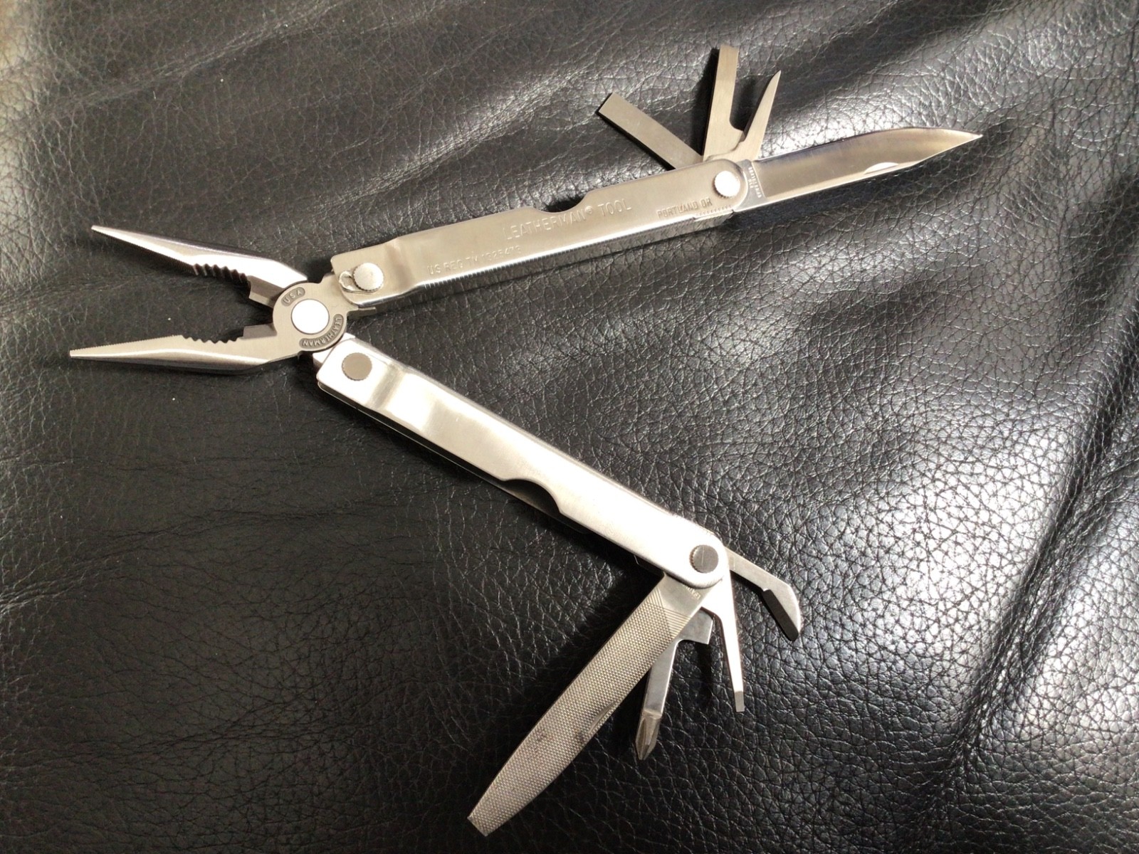 Leatherman multi tool TM1325473 Portland OR , super clean only wear on the file.