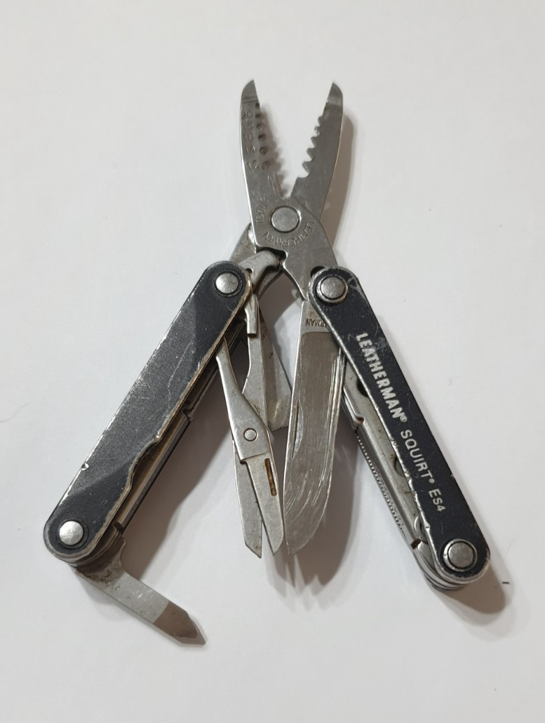 🔥 Leatherman Squirt ES4 Black Rare Retired Keychain Multitool