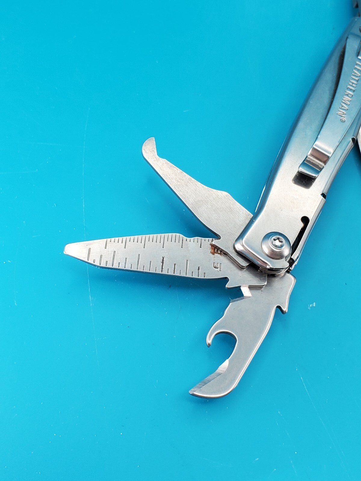 Leatherman Rev 3.8″ Multi-Tool, Stainless!