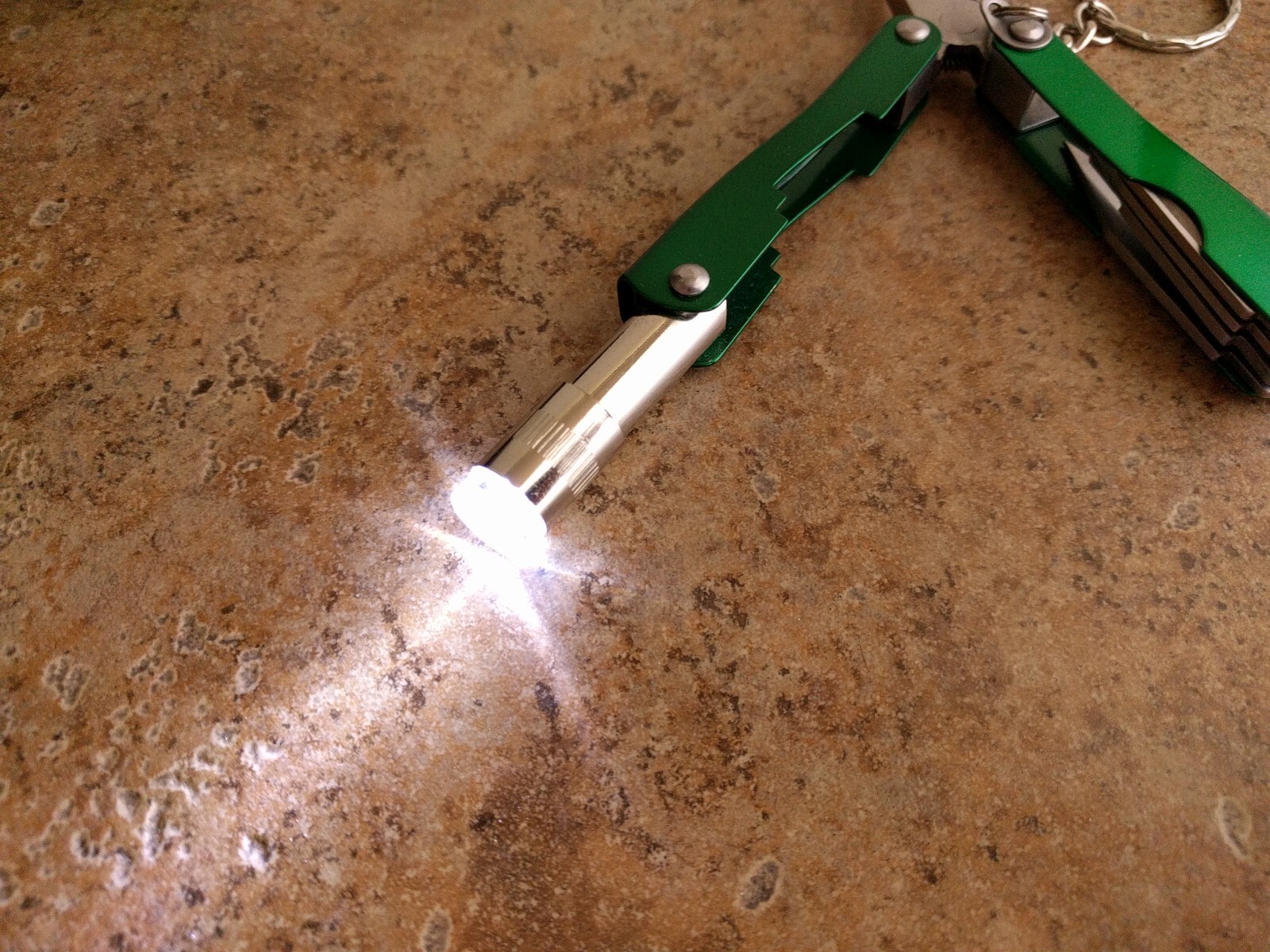Cabelas Multi-Tool Flashlight Knife Can Opener Pliers Screwdriver Carry Pouch