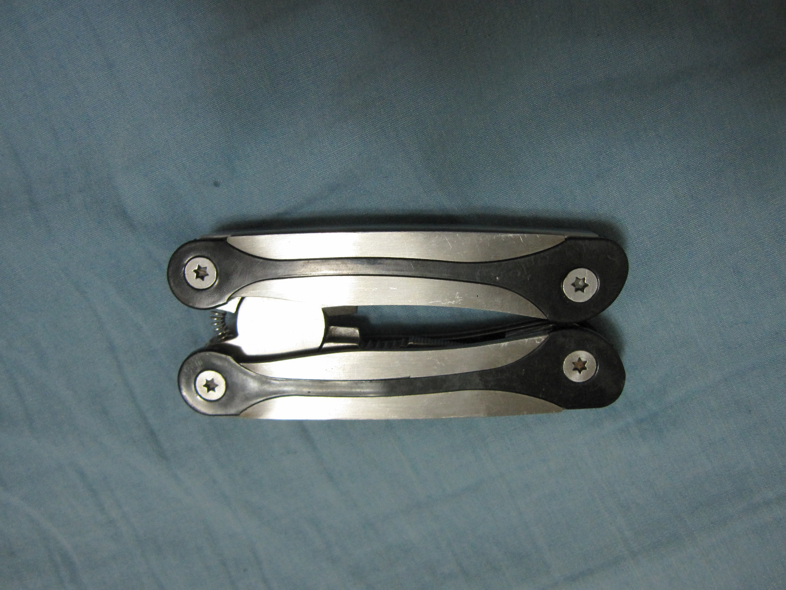 Multi Tool Folding Pocket Knife
