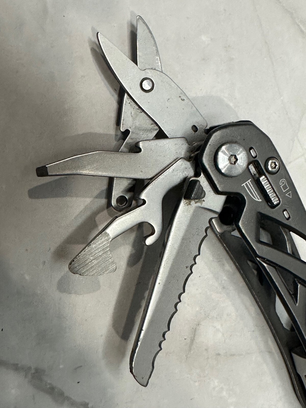 Gerber Suspension MultiTool Knife Plier Saw Scissor Screwdriver 22-01471